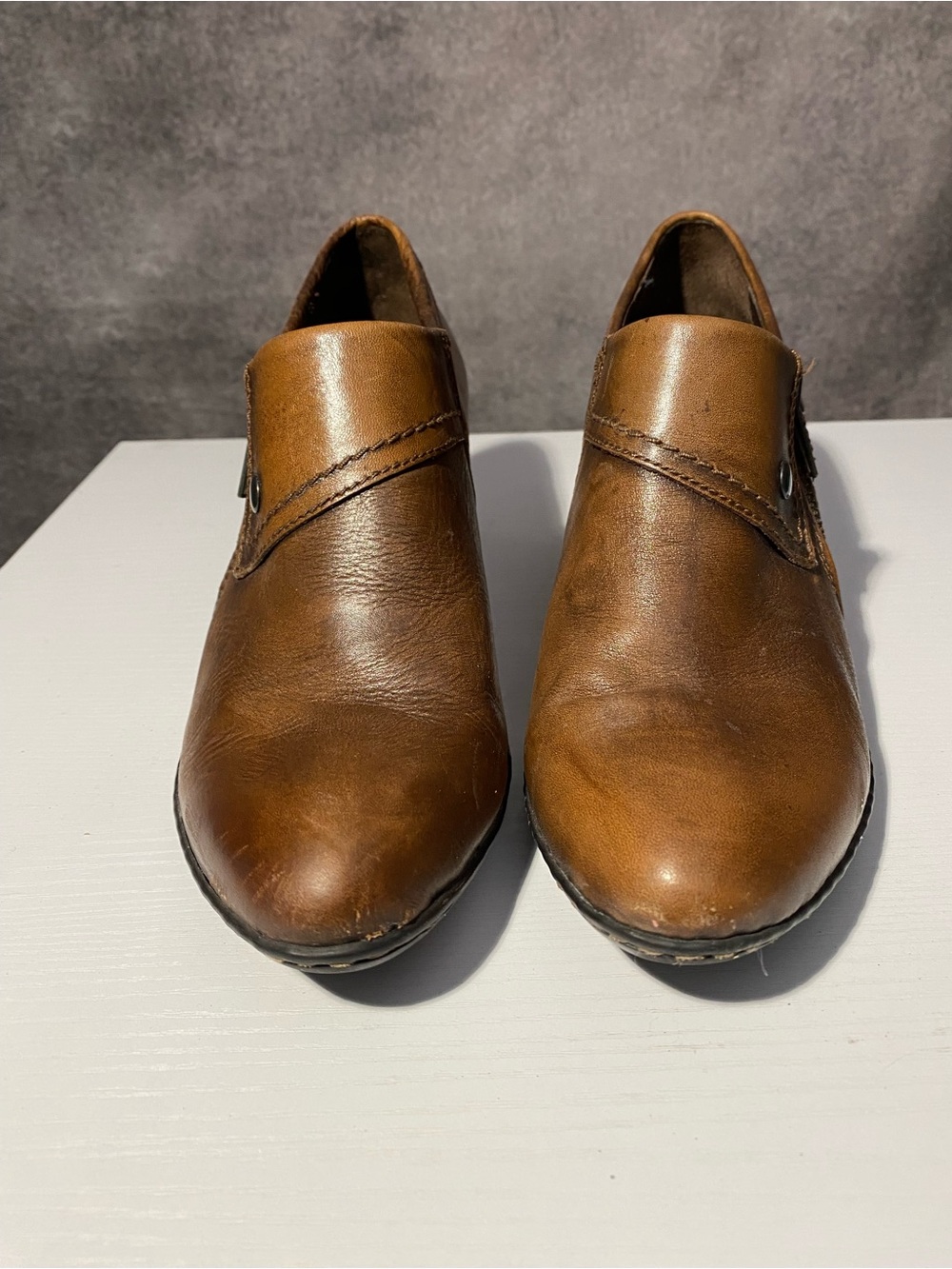 Born Womens Brown Leather Side Zip Heeled Ankle Booties Ankle Boots Size 7 / 38 - Picture 2 of 9